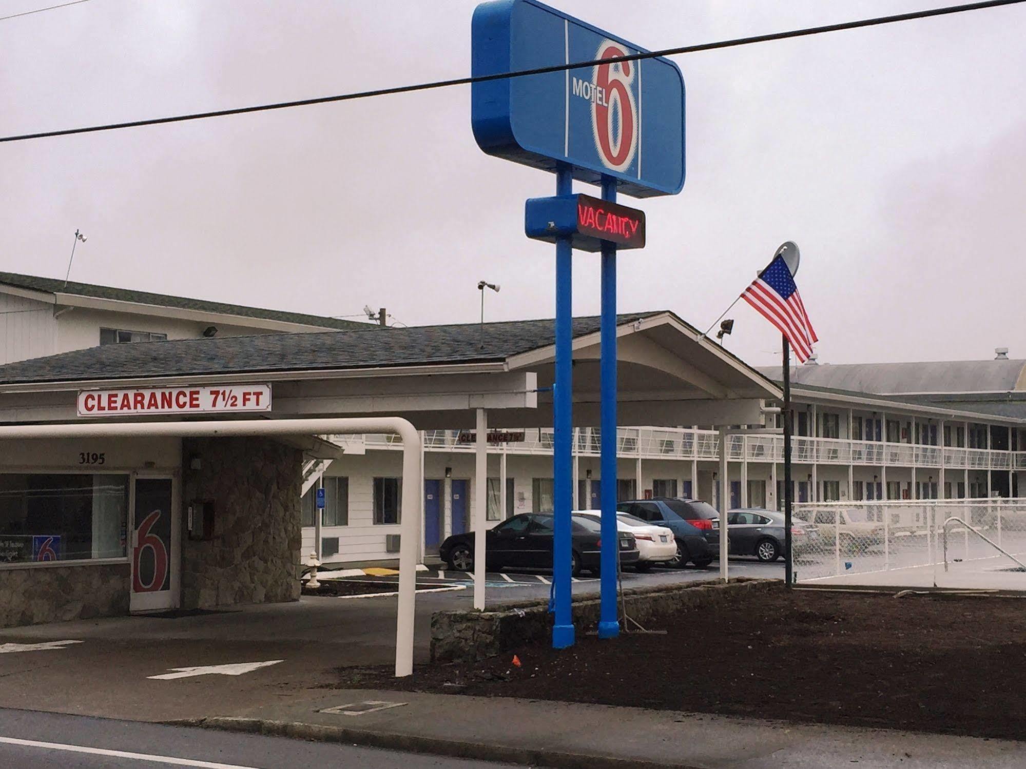 Motel 6-Salem, OR - Expo Center Exterior foto